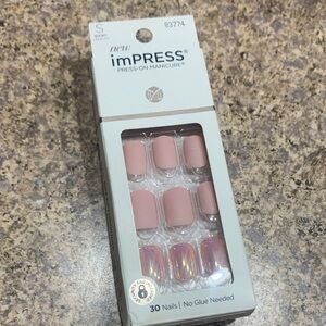imPRESS Blush and Holographic Press-On Nails